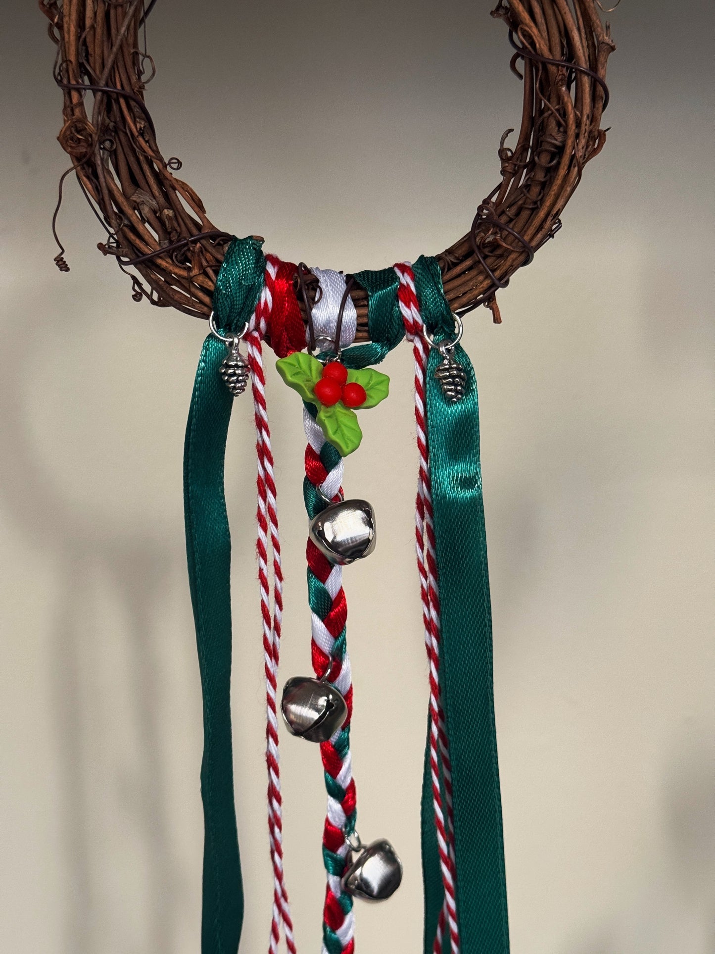 Yule Wreath Wall Hanging