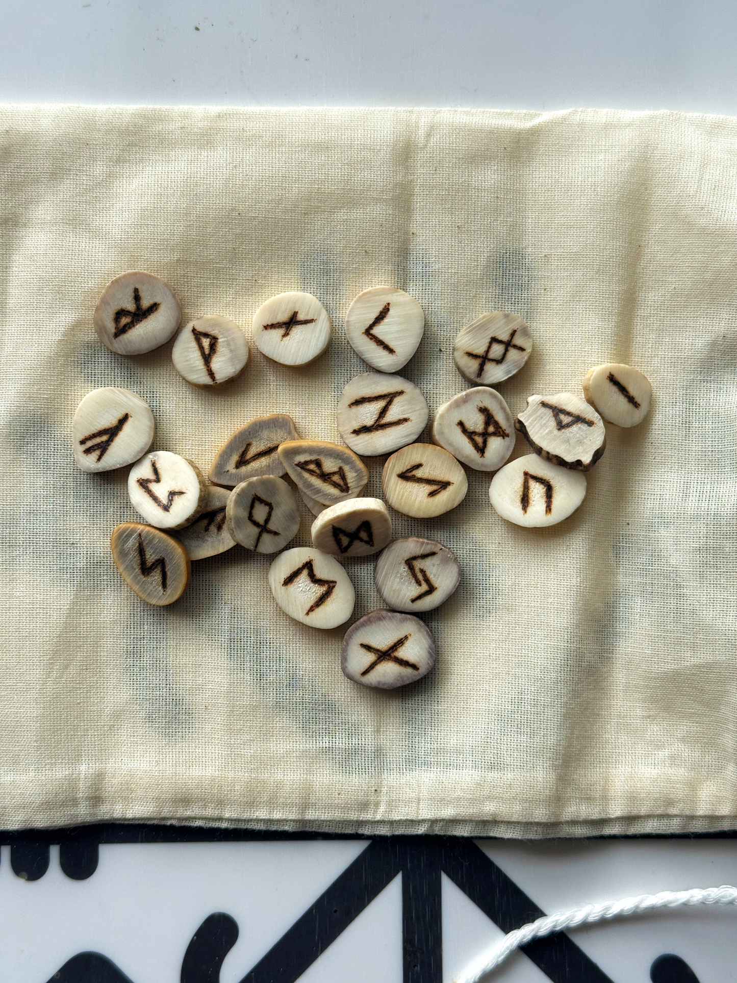 Antler Slice Rune Set