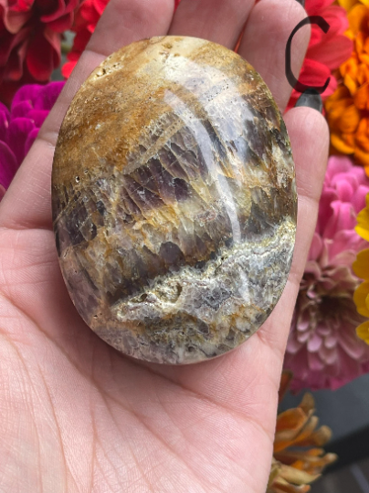 Dream Chevron Amethyst Palm Stones