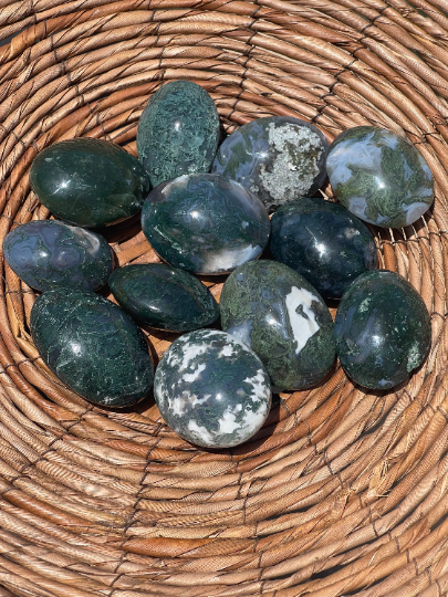 Moss Agate Palm Stones