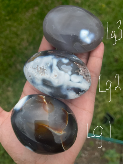 Orca Agate Palm Stones