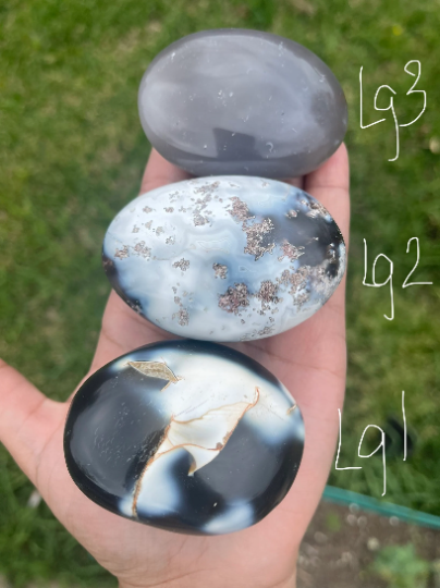 Orca Agate Palm Stones