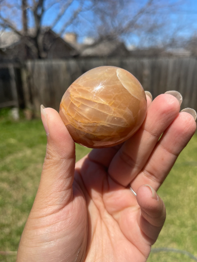 High Quality Peach Moonstone with Flash