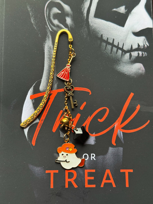 Ghosty Witch Bookmark // Bookish Collection