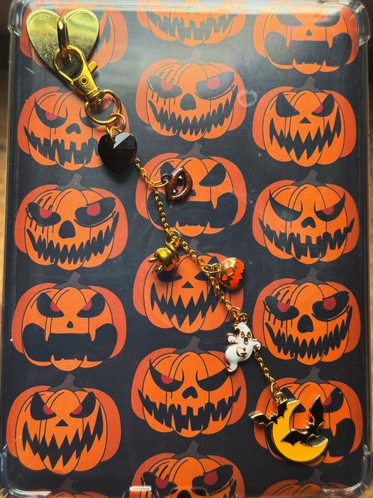 All Hallows Kindle Charm // Bookish