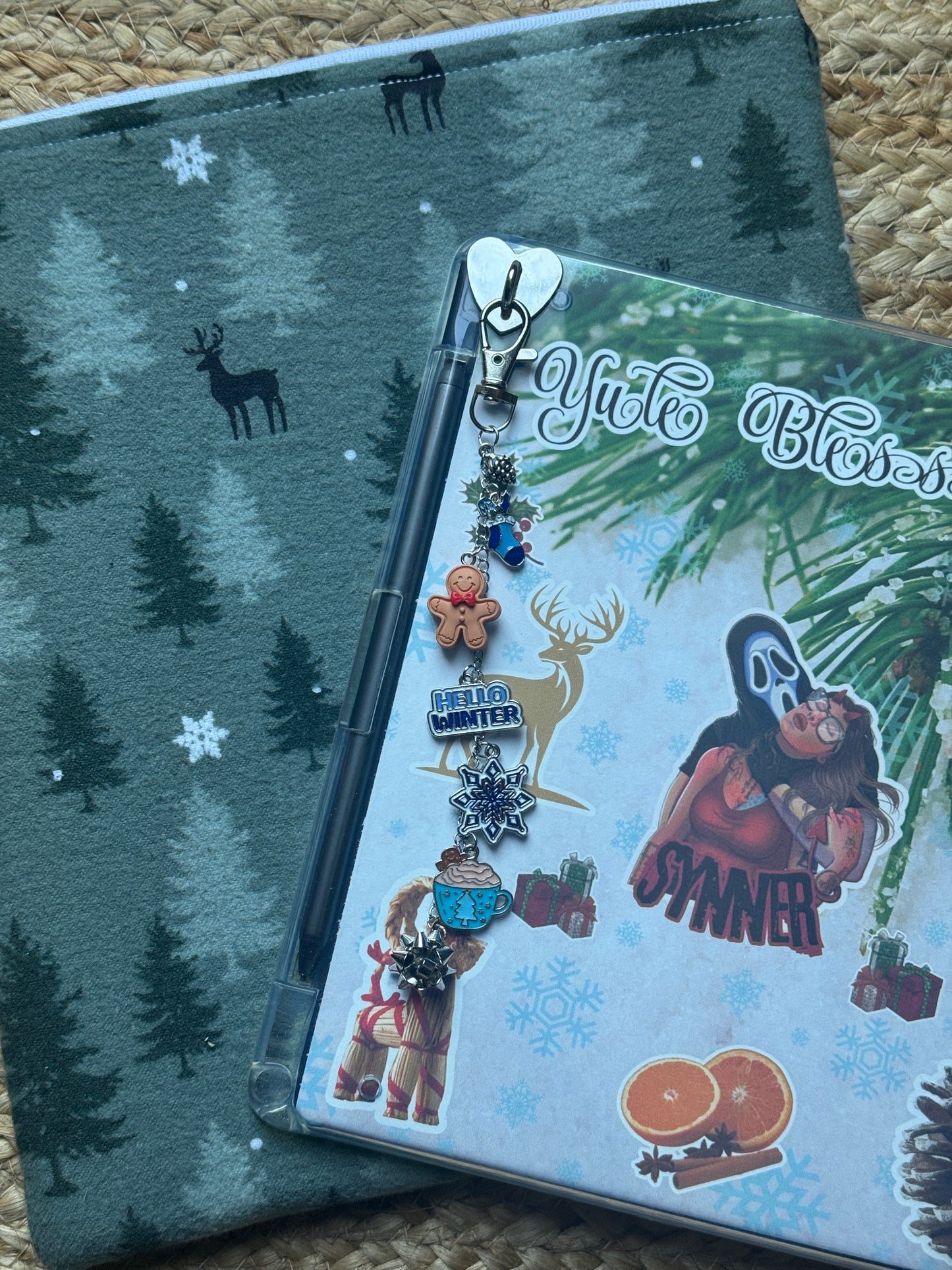 Winter Wonderland Kindle Charm // Bookish